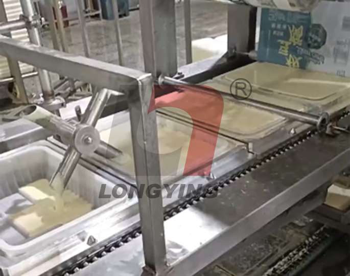 龍應(yīng)FKJ-4全自動豆腐盒封口機(jī)